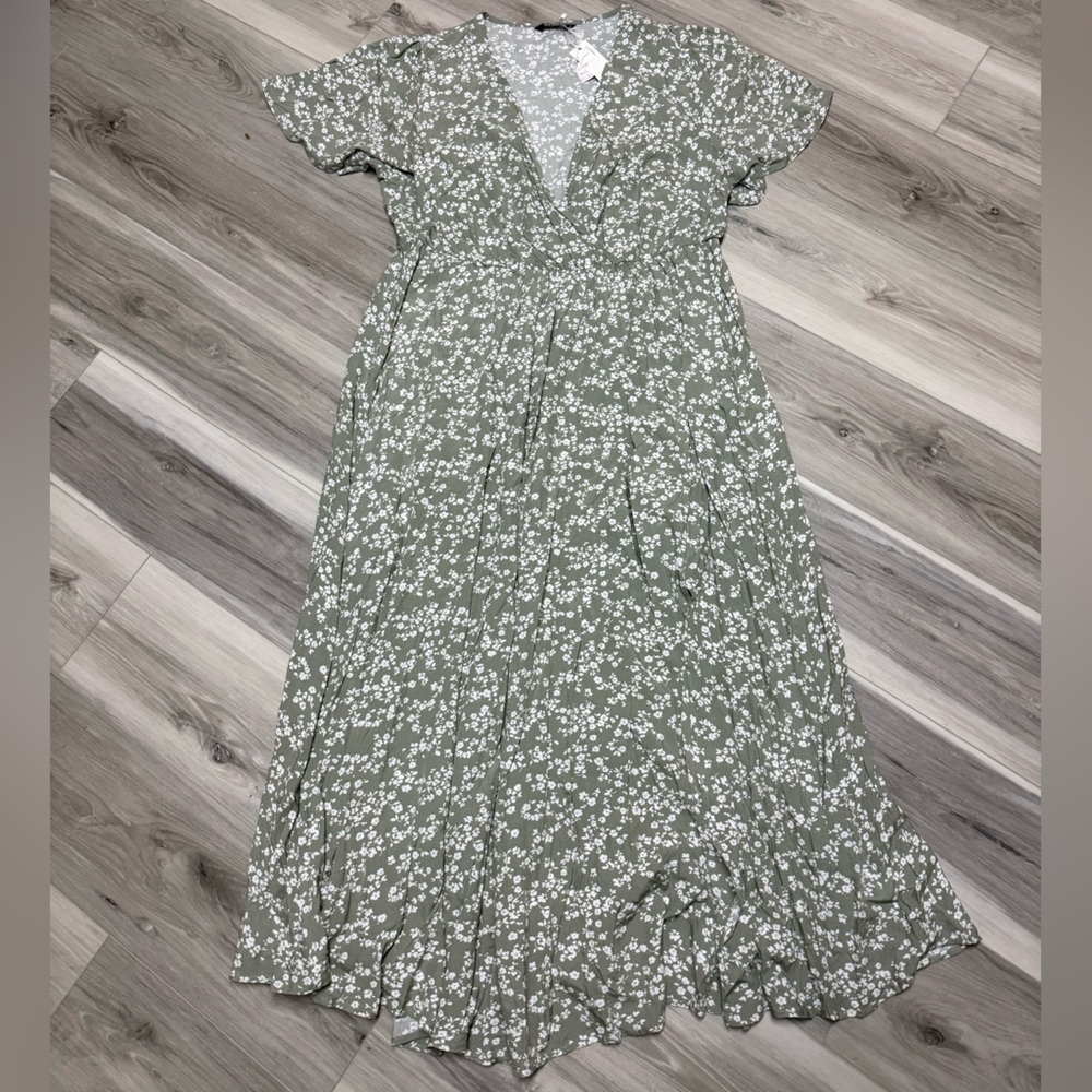 BloomChic Green and White Ruffled Tiered Maxi Sundress